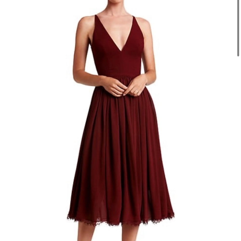 Dress the Population Alicia Chiffon Fit & Flare Dress size medium Burgandy GUC